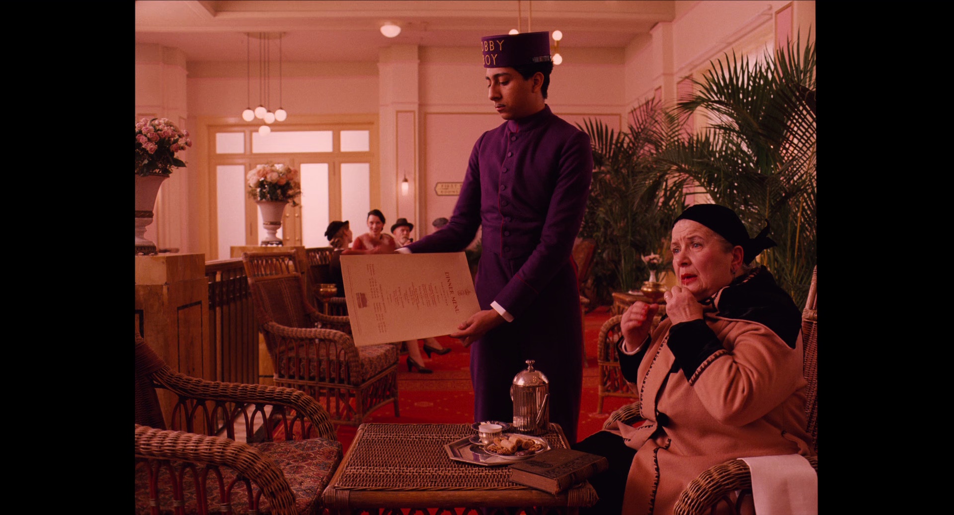 布达佩斯大饭馆[国英多音轨/简繁英殊效字幕].The.Grand.Budapest.Hotel.2014.BluRay.1080p.x265.10bit.2Audio-MiniHD 3.23GB-2.jpeg